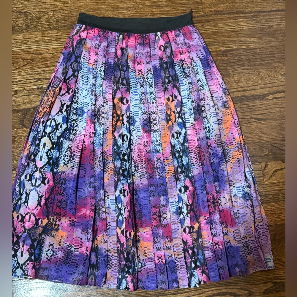Multicolor Snakeprint Pleated Women's Midi Skirt Bar III Size Small EUC